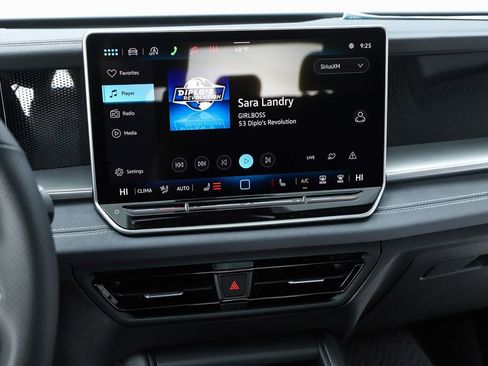 New 2026 Volkswagen Tiguan SE R-Line image 25