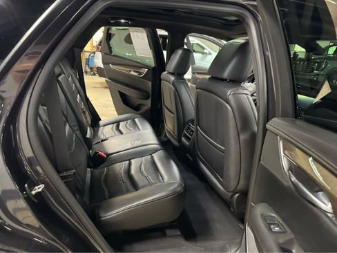 Used 2017 Cadillac XT5 Platinum AWD/4WD image 12