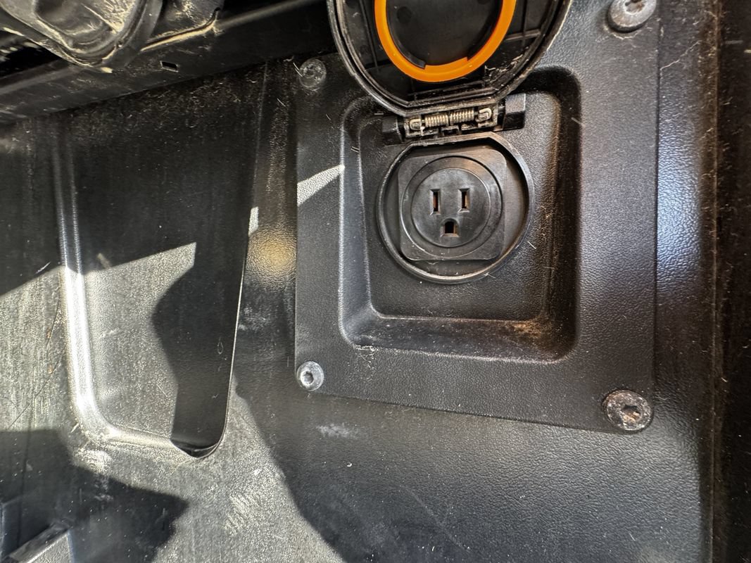 Used 2022 Toyota Tundra Limited AWD/4WD image 48