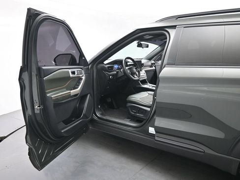 Used 2023 Ford Explorer Timberline AWD/4WD image 9
