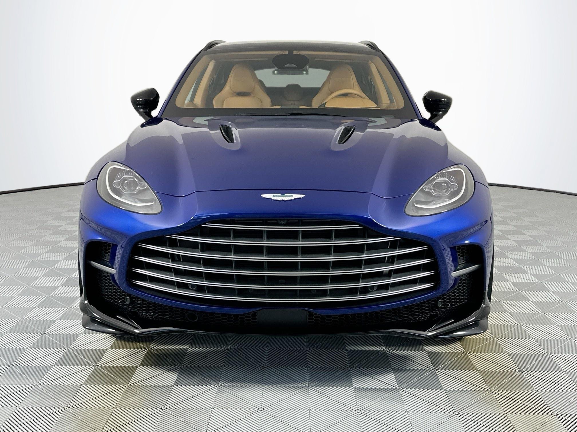 New 2026 Aston Martin DBX 707 AWD/4WD image 2