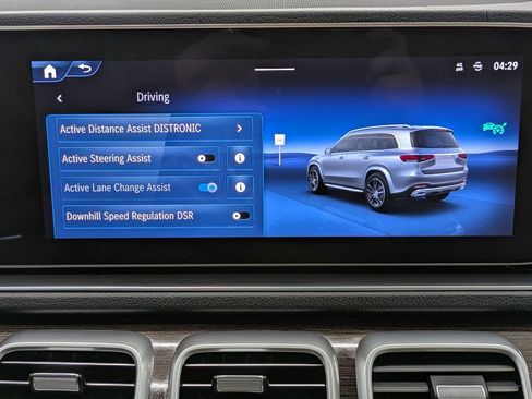 Used 2024 Mercedes-Benz GLS 450 4MATIC image 13