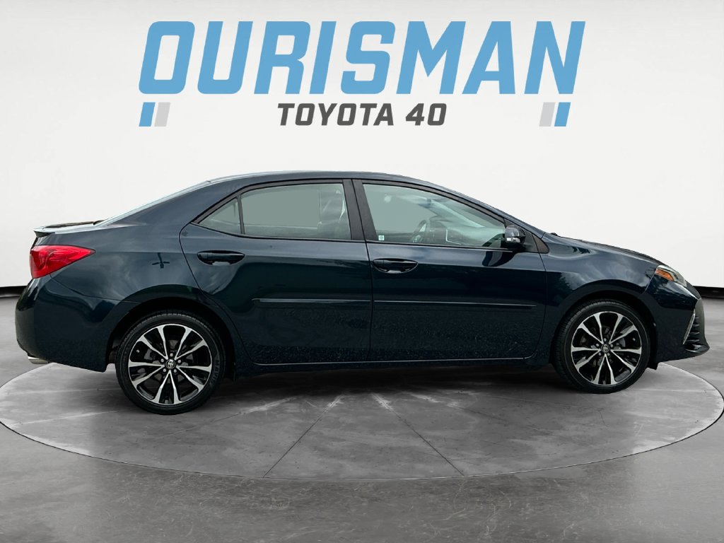 Used 2018 Toyota Corolla SE w/ SE Premium Package FWD image 8