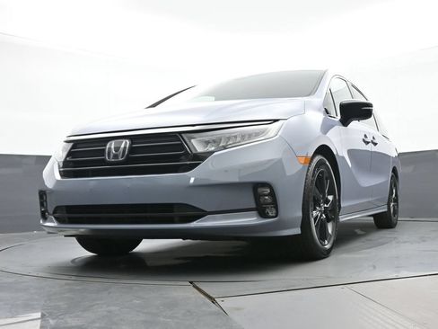 Used 2023 Honda Odyssey Sport image 32
