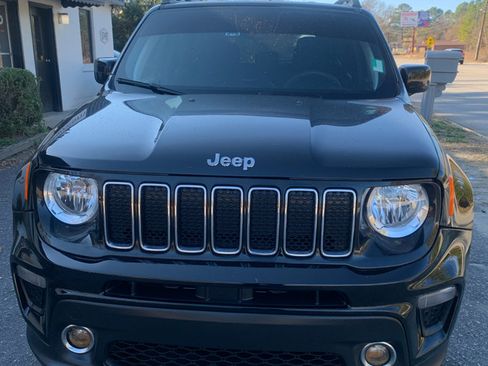 Used 2019 Jeep Renegade Latitude image 2