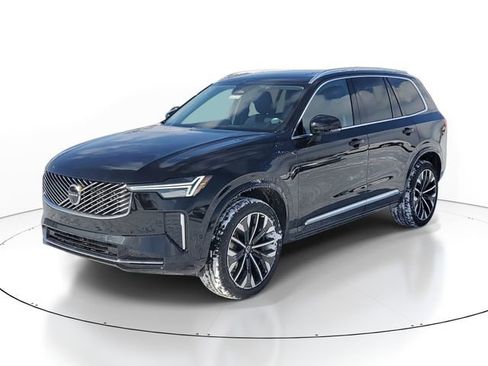 New 2026 Volvo XC90 B6 Plus w/ Protection Package Premier image 2