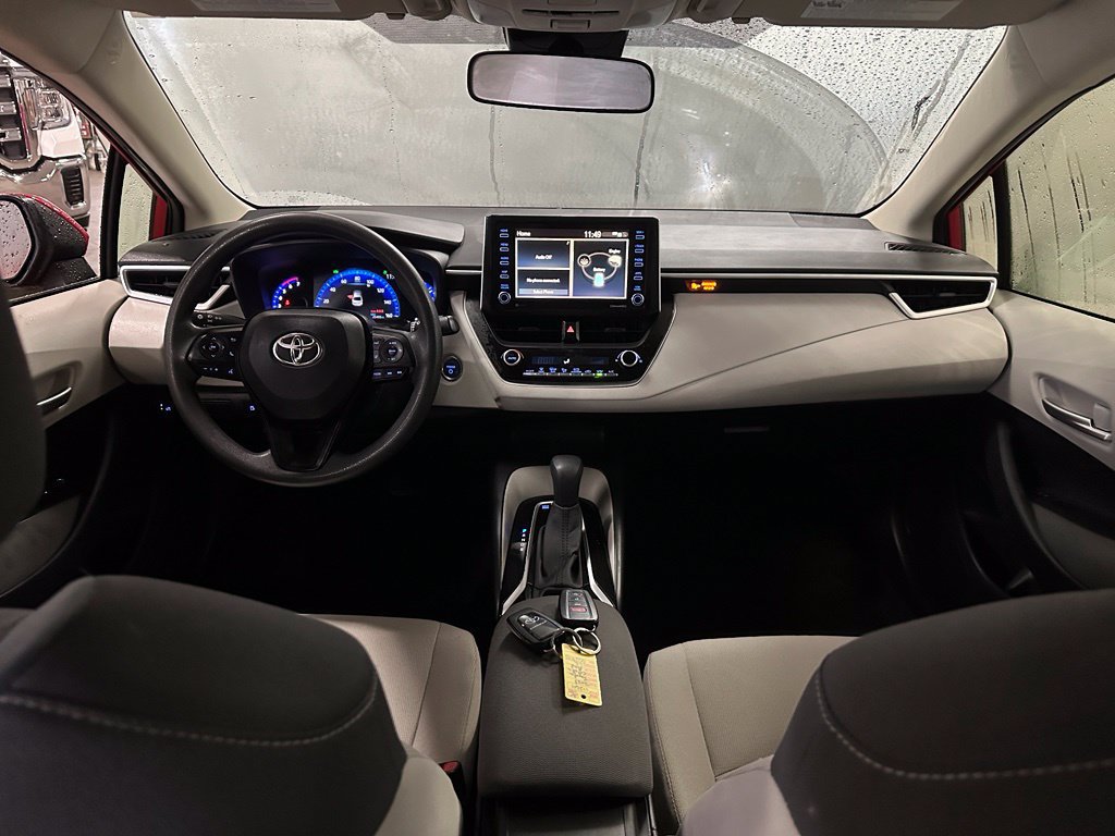 Used 2021 Toyota Corolla LE FWD image 24