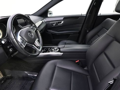 Used 2016 Mercedes-Benz E 350 4MATIC Sedan image 9