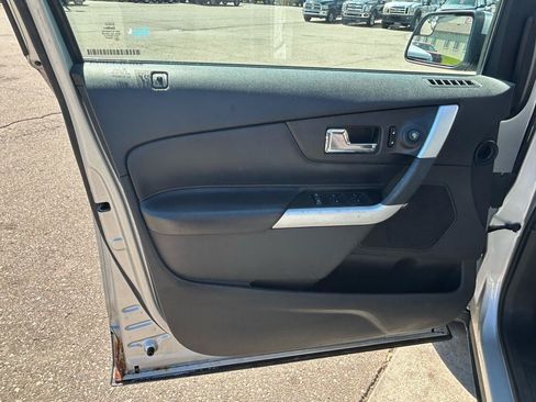 Used 2013 Ford Edge SEL FWD image 14