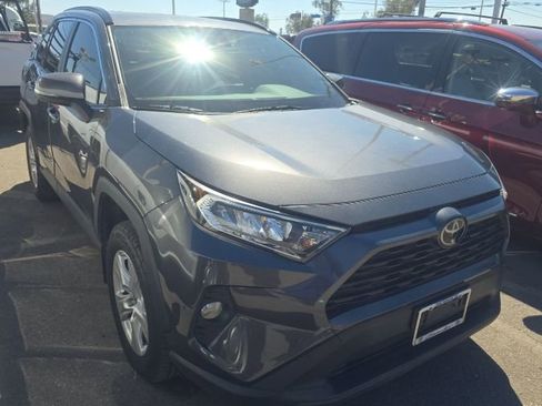 Used 2019 Toyota RAV4 XLE image 4