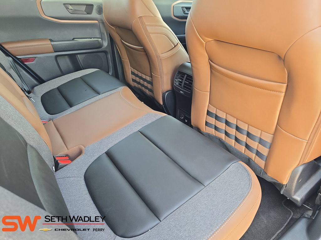 Used 2024 Ford Bronco Sport Outer Banks w/ Tech Package AWD/4WD image 11