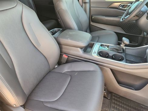 New 2026 Kia Carnival SX w/ SX Dark Edition Package image 10