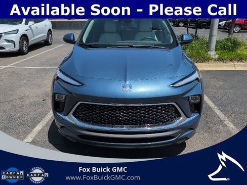 Used 2024 Buick Encore GX Avenir w/ Avenir Convenience Package AWD/4WD image 2