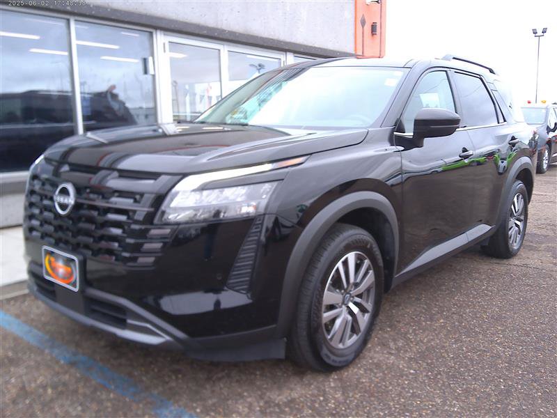 Used 2026 Nissan Pathfinder SL AWD/4WD image 1