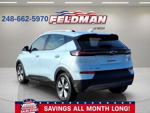 Used 2022 Chevrolet Bolt EUV LT w/ Convenience Package image 3