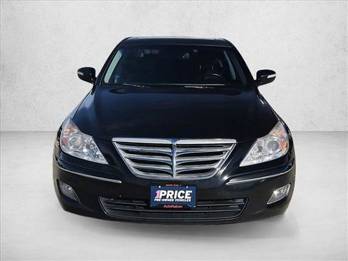 Used 2011 Hyundai Genesis 3.8 w/ Premium Navigation Pkg 3 image 2