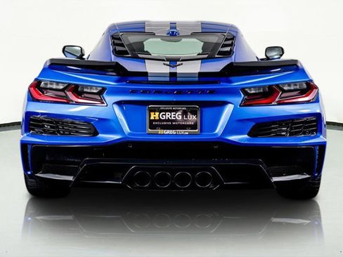 Used 2024 Chevrolet Corvette Z06 image 12