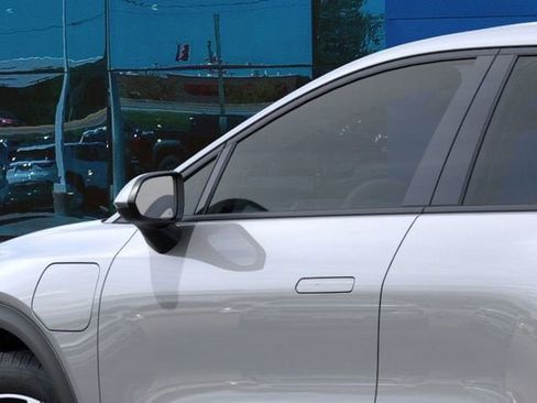 New 2026 Chevrolet Equinox EV LT image 13