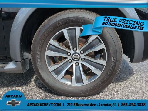 Used 2020 Nissan Armada SL w/ Premium Package RWD image 11