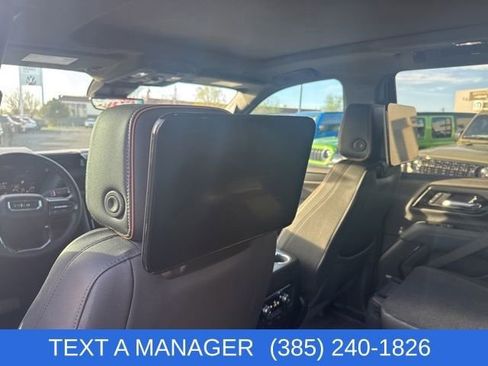 Used 2025 GMC Yukon AT4 w/ AT4 Premium Plus Package image 18