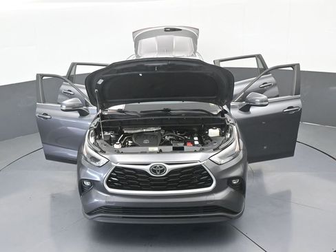 Used 2023 Toyota Highlander LE image 75