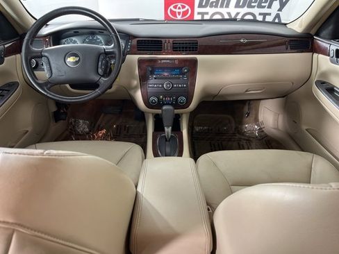 Used 2011 Chevrolet Impala LT w/ Luxury Edition Package image 6