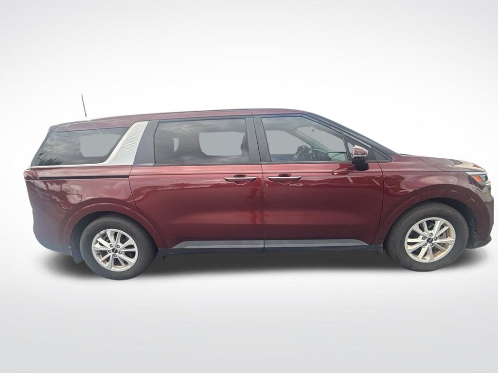 Used 2023 Kia Carnival LX FWD image 3