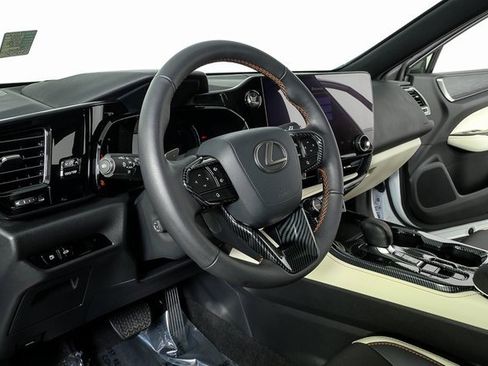 Used 2024 Lexus NX 350 AWD image 3