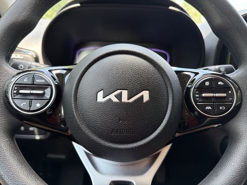 Used 2023 Kia Soul S FWD image 12