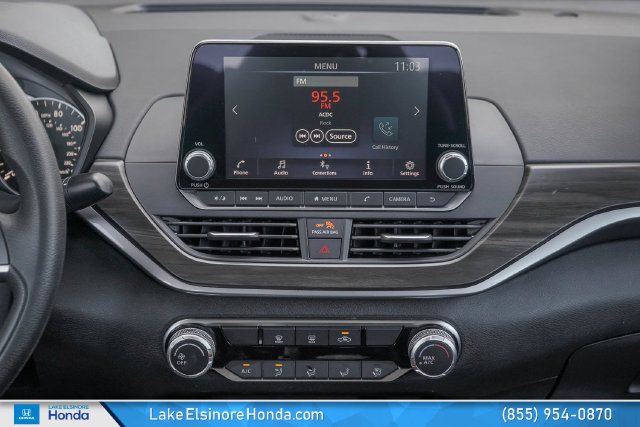 Used 2024 Nissan Altima 2.5 SV FWD image 20