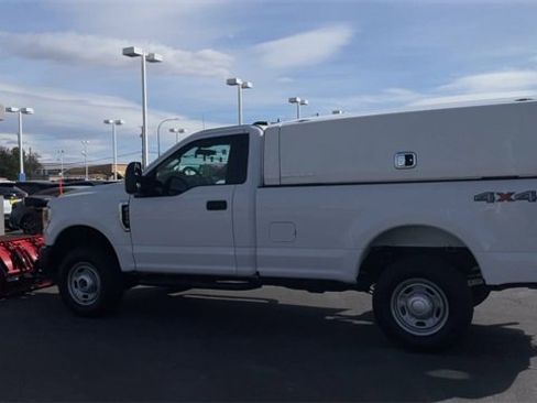 Used 2021 Ford F250 XL w/ Power Equipment Group image 7
