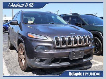 Used 2017 Jeep Cherokee Latitude w/ Cold Weather Group