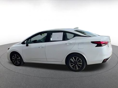 Used 2025 Nissan Versa SV FWD image 9