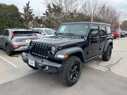 Used 2022 Jeep Wrangler Unlimited Sport image 3