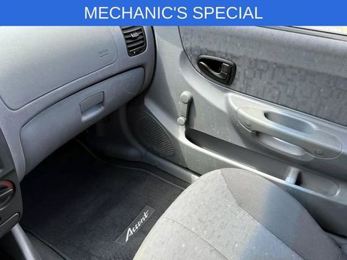 Used 2003 Hyundai Accent GL FWD image 26