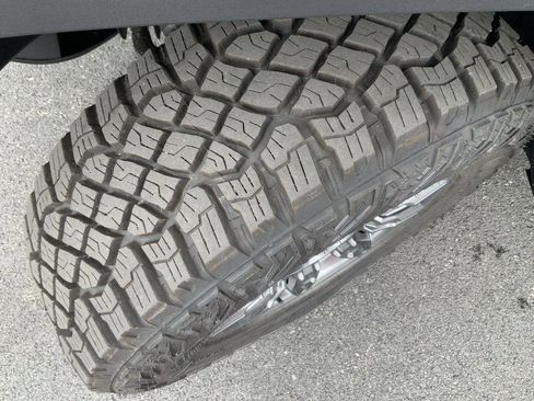 New 2025 GMC Sierra 1500 AT4X image 27