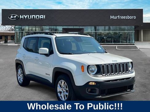 Used 2015 Jeep Renegade Latitude w/ Popular Equipment Group FWD image 3