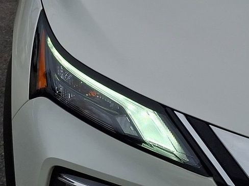 Certified 2023 Nissan Rogue SV image 10