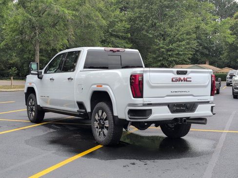 New 2026 GMC Sierra 2500 Denali w/ Denali Reserve Package AWD/4WD image 3