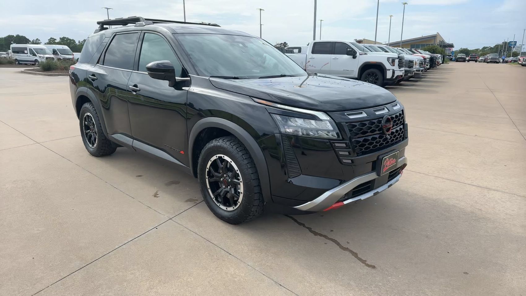 Used 2026 Nissan Pathfinder Rock Creek AWD/4WD image 3