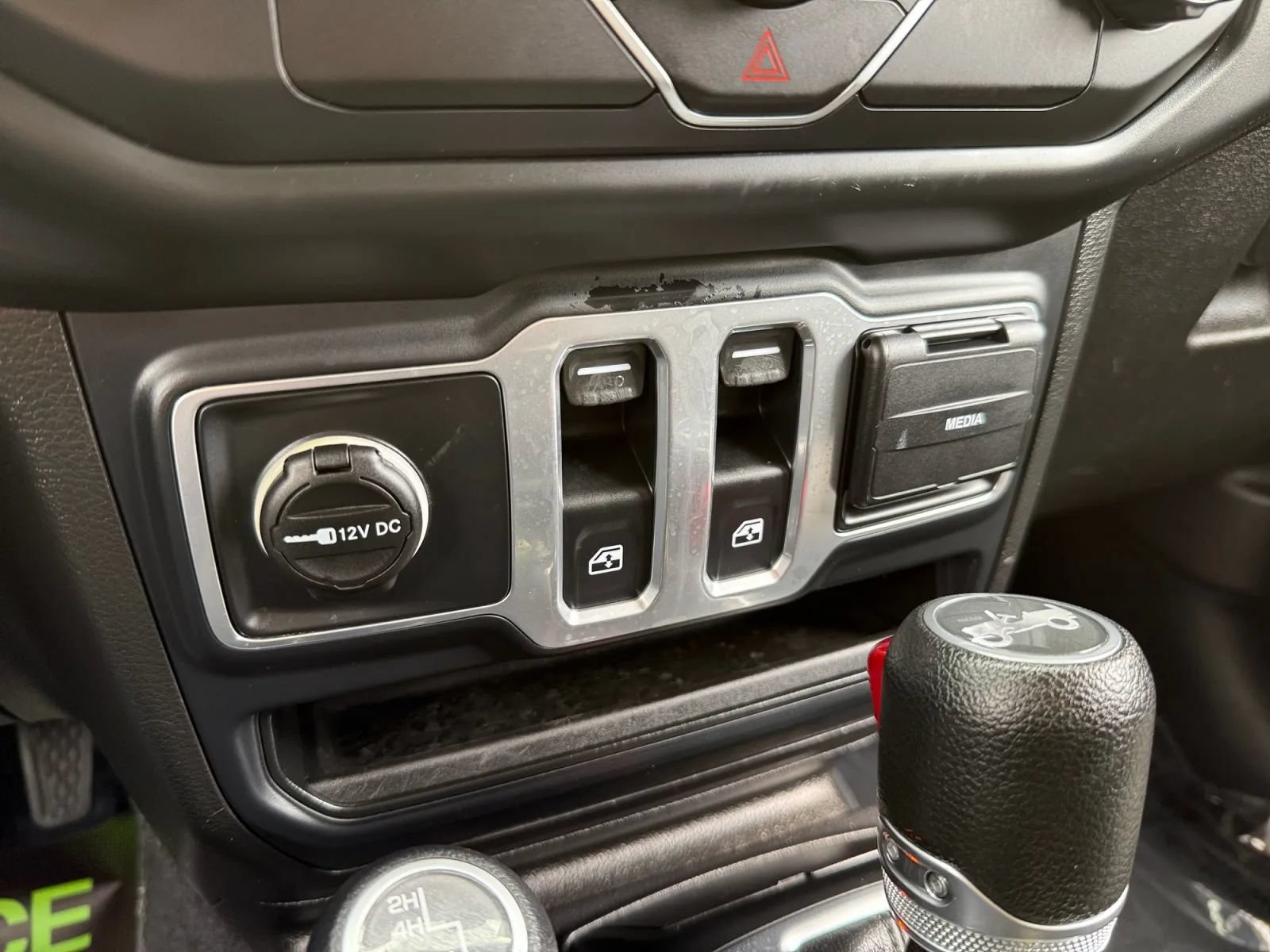 Used 2019 Jeep Wrangler Sport AWD/4WD image 37
