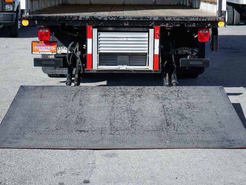 Used 2017 Ford F550 2WD Regular Cab Super Duty image 13