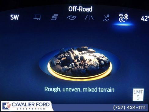 Used 2025 Ford Explorer Active image 43