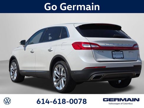 Used 2018 Lincoln MKX Reserve AWD/4WD image 12