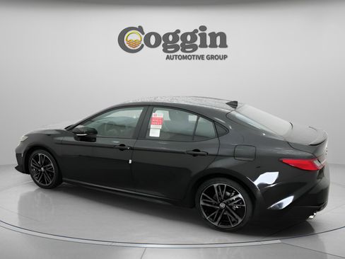 New 2026 Toyota Camry XSE FWD image 8