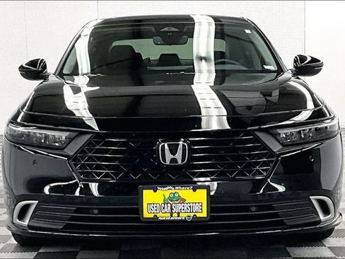Used 2025 Honda Accord Touring image 4