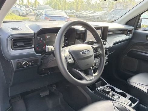 Used 2024 Ford Maverick XL image 10