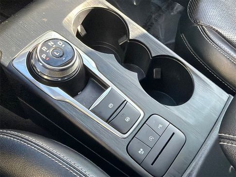 Used 2022 Ford Escape Titanium image 30
