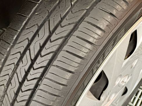 Used 2015 Toyota Prius C Two image 35