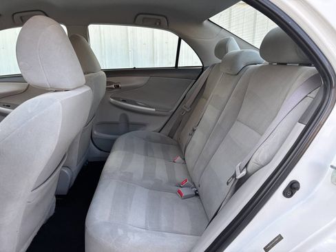 Used 2010 Toyota Corolla LE image 12